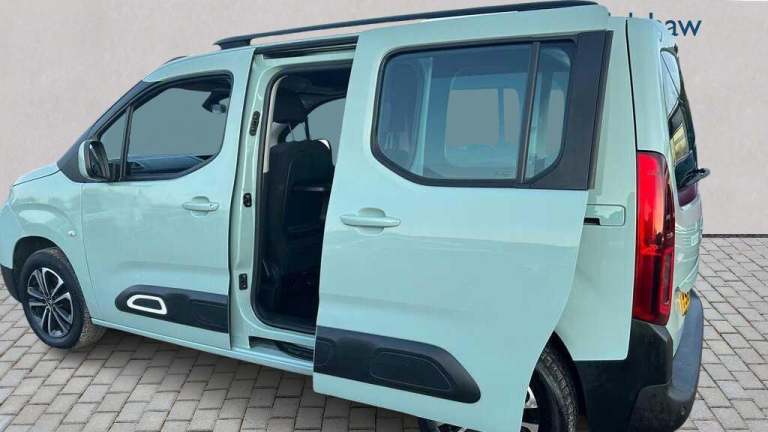 2020 Citroen Berlingo 1.5 BlueHDi 130 Flair M 5dr MPV DIESEL Manual