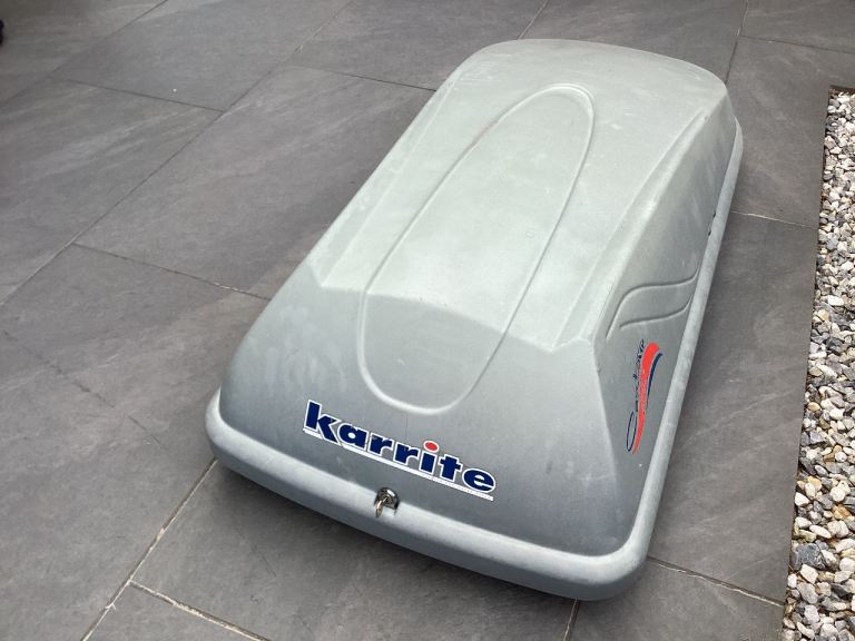 CAR ROOF BOX