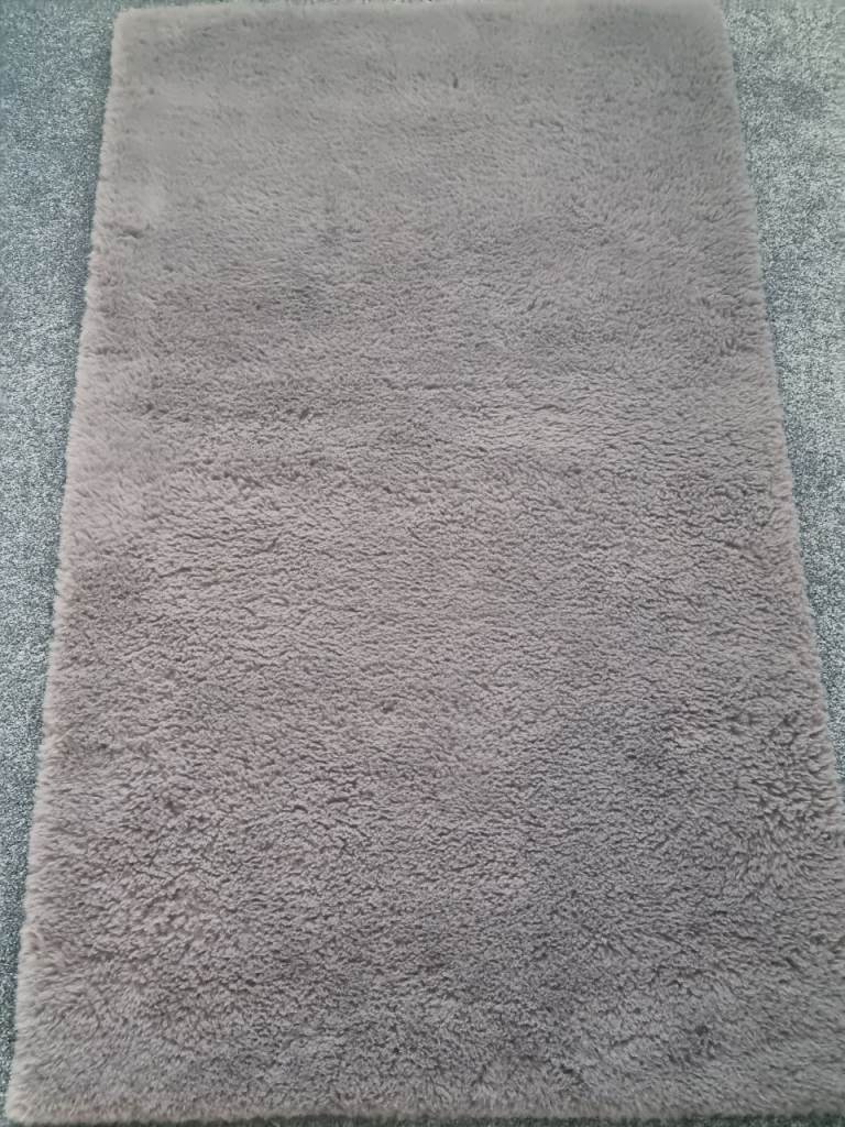 Grey Rug 23x43