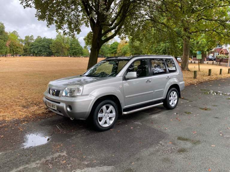 2006 Nissan X-trail 2.5 aventura petrol automatic 