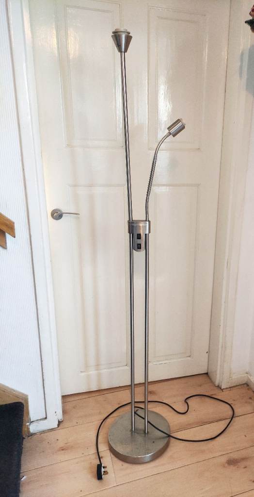 FREE - Floor lamp