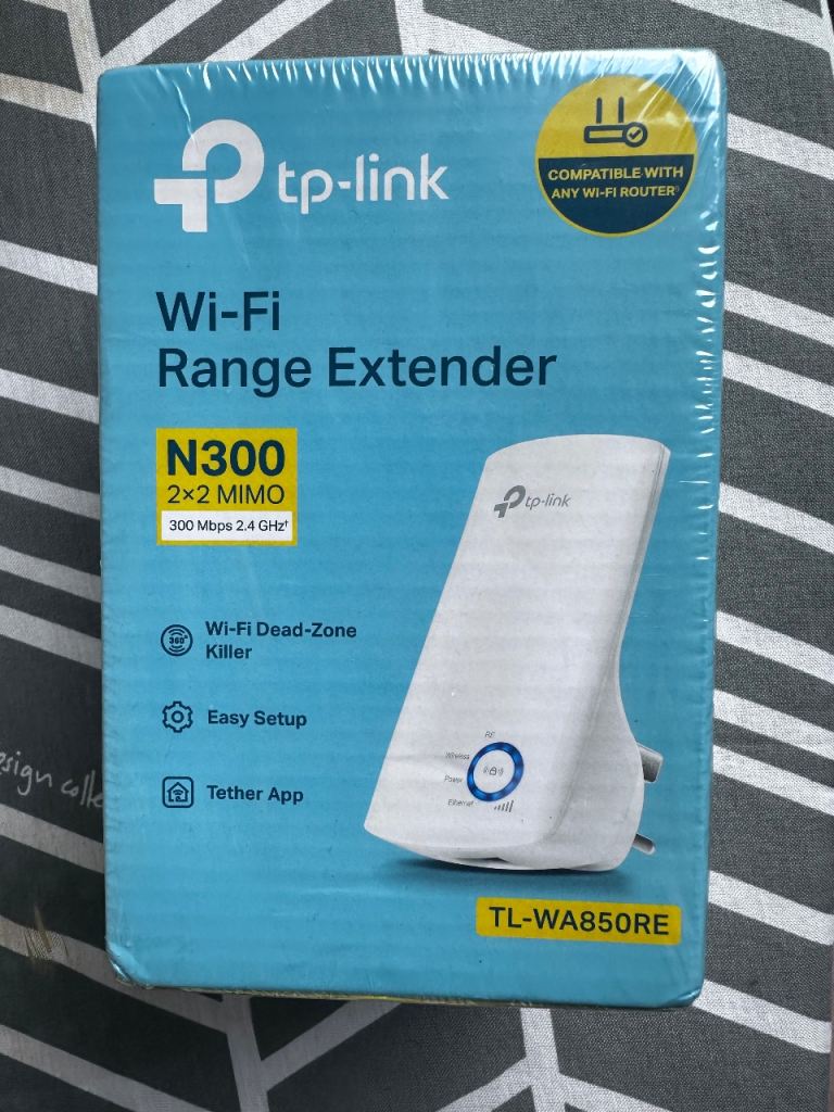 TP- Link  Wi-Fi Range Extender 