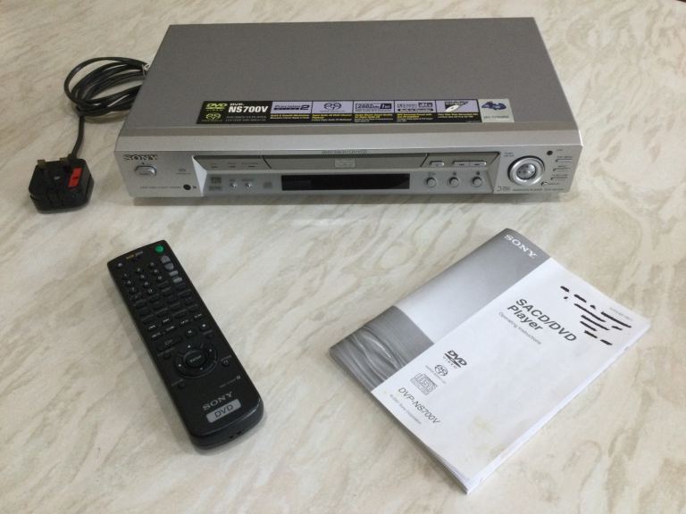 image for SONY DVP-NS700V SACD/DVD PLAYER - SILVER - BRAND NEW CONDITION!