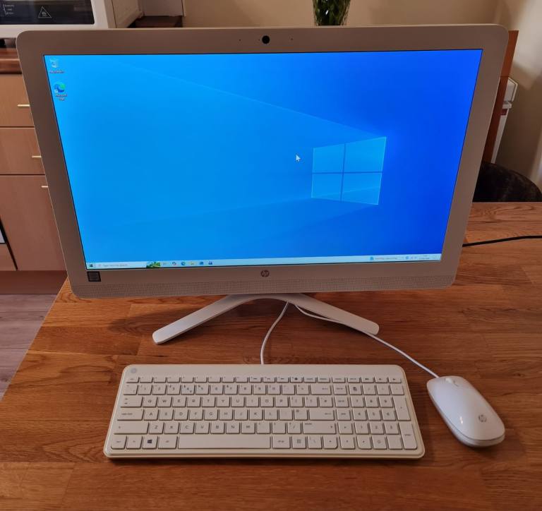 HP All-in-One PC with Keyboard and Mouse
