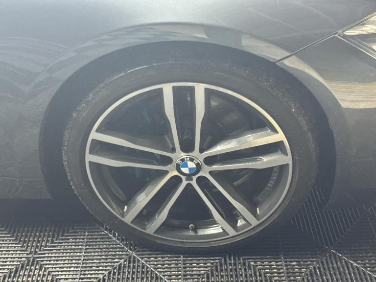 2017 BMW 3 Series 330e M Sport Shadow Edition 4dr Step Auto SALOON PETROL/ELECTRIC Automatic