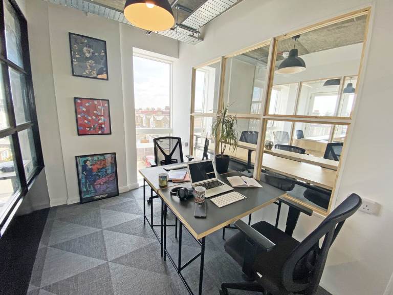 Office | Creative Space | Beauty Room | Workspace | Commercial Unit In Leytonstone East London E10 