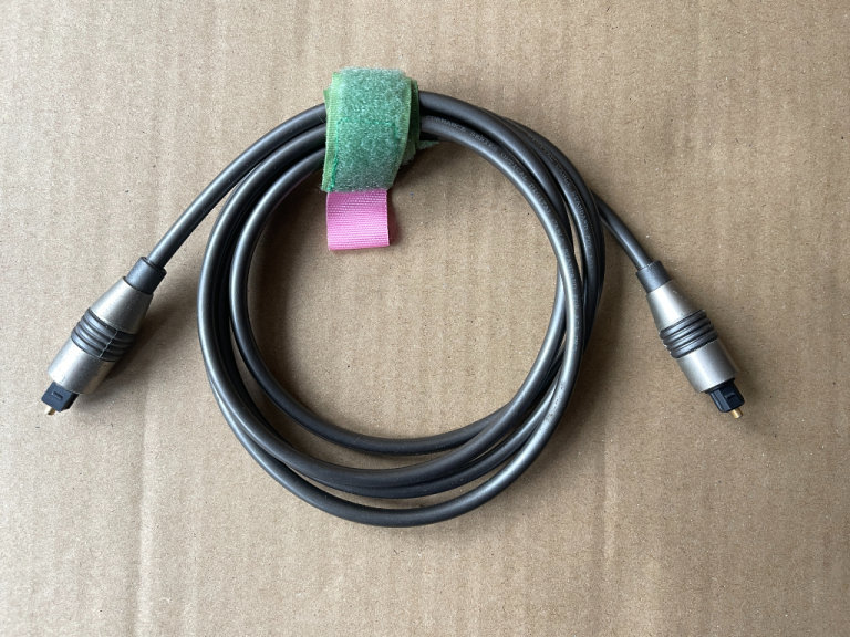 Optical cable - 1.5M long