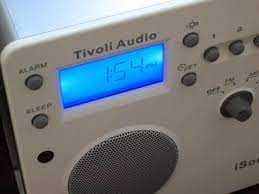Tivoli Audio iSongBook Portable RADIO / dock system for phone/iPod (Cream)