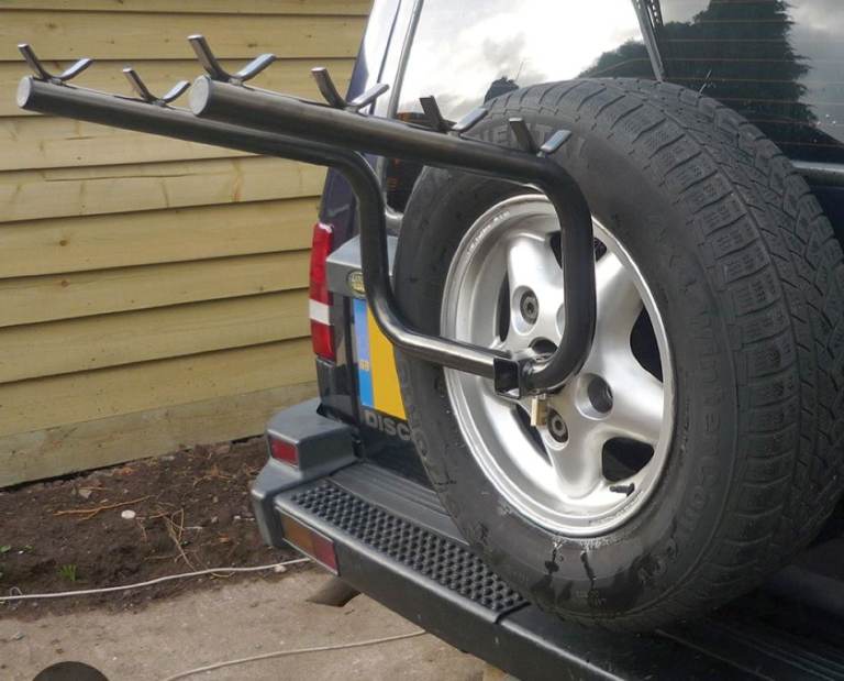 Bike carrying rack for Landrover Discovery 2