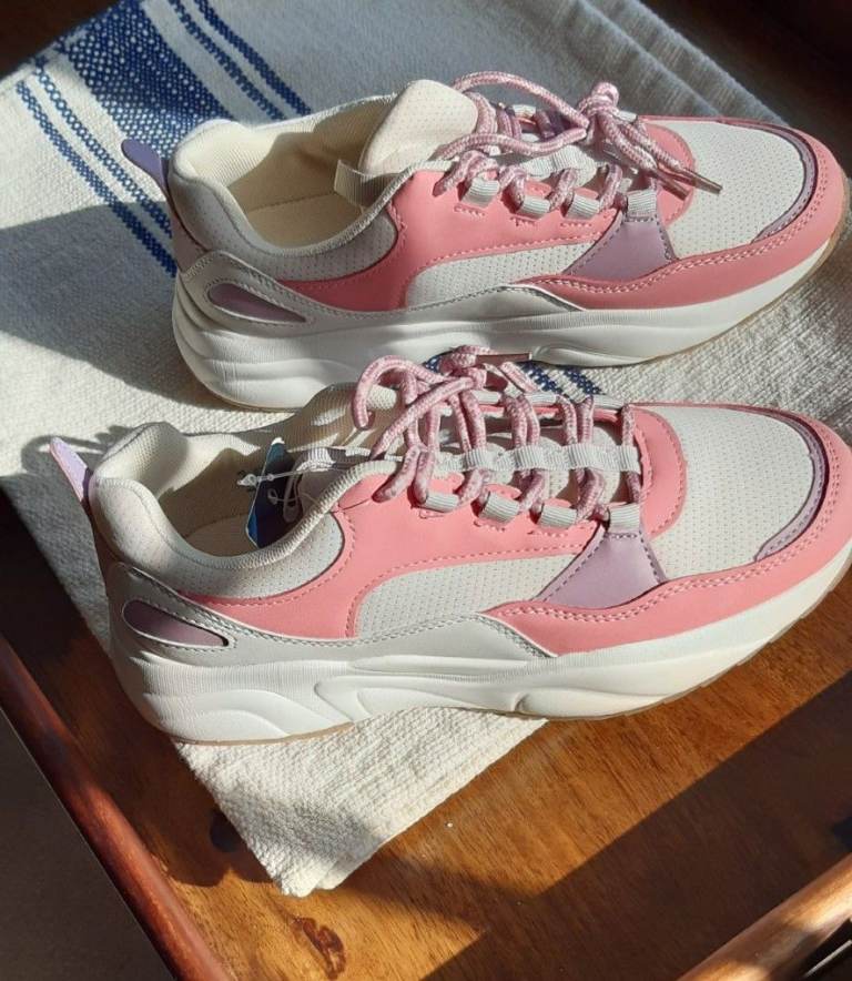 Cotton Traders Ladies Trainers brand new and unused size 5