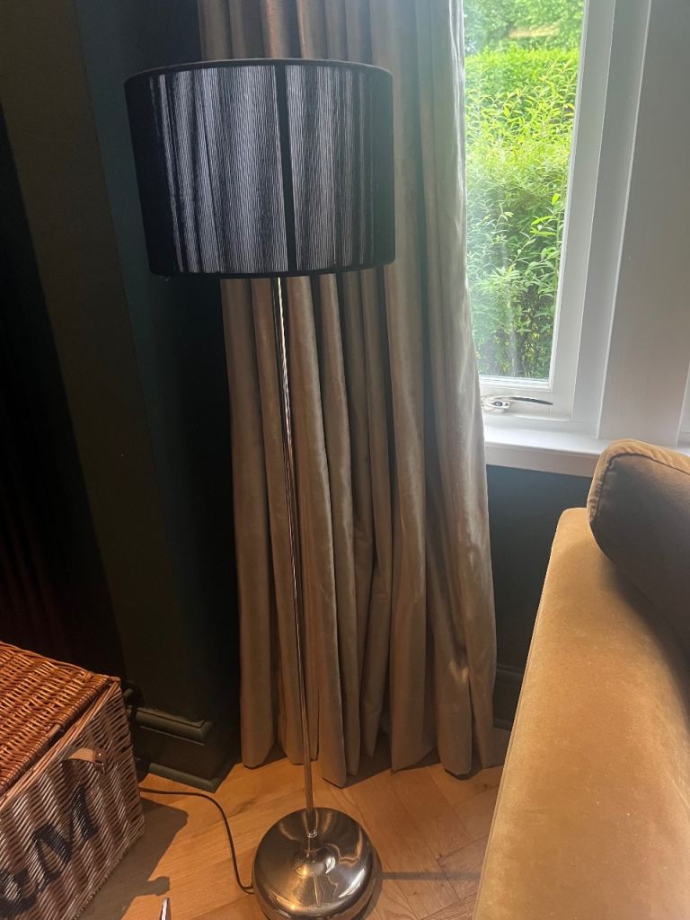 Floor lamp