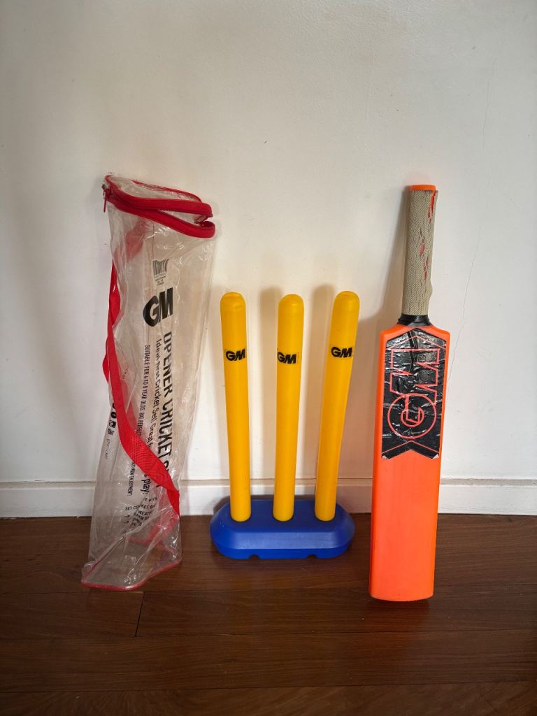 Gunn And Moore Opener Junior Cricket Set