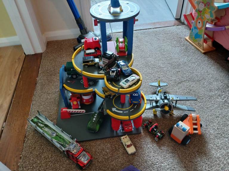 Kids Toy Car Garage with Cars and Plane