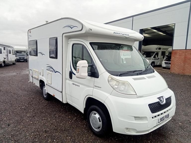 COMPASS AVANT-GARDE 120 2 BERTH 