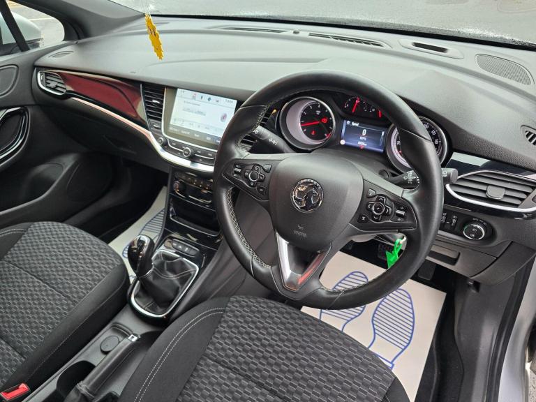 2016 Vauxhall Astra 1.4i Turbo SRi Nav Euro 6 5dr HATCHBACK Petrol Manual