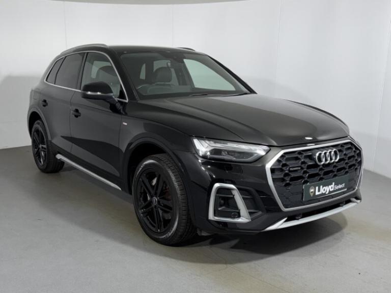 AUDI Q5 40 TDI Quattro S Line 5dr S Tronic