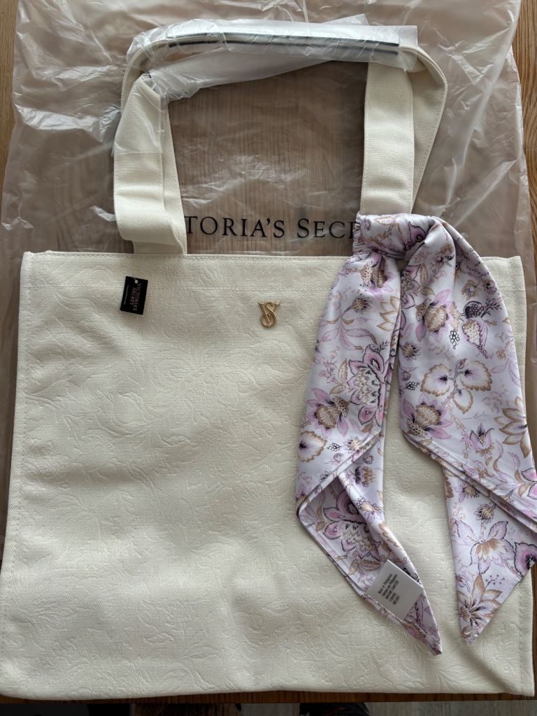 image for Victoria's Secret limited edition tote bag with mini shawl new with tag