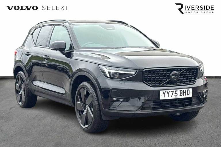 2025 Volvo XC40 Black Edition Plus, B3 Mild hybrid, Petrol Estate Petrol Automatic