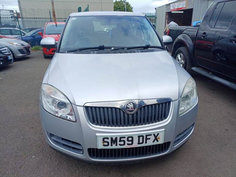 Skoda, FABIA, Hatchback, 2009, Semi-Auto, 1598 (cc), 5 doors