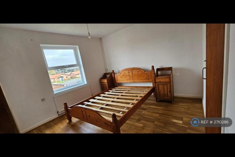 3 bedroom house in Budding Road, Eastington, Stonehouse, GL10 (3 bed) (#2710286)