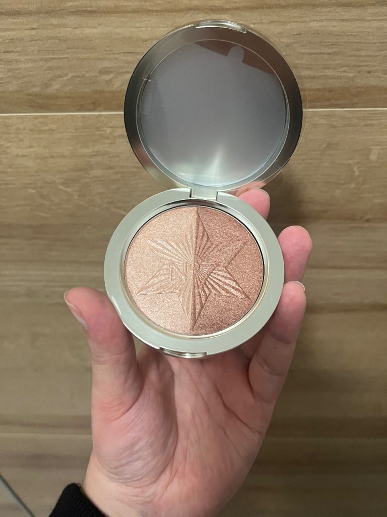 No7 pro artist highlighter and bronzer 