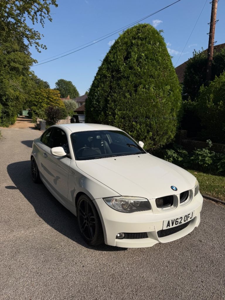 BMW, 1 SERIES, Coupe, 2012, Manual, 1995 (cc), 2 doors