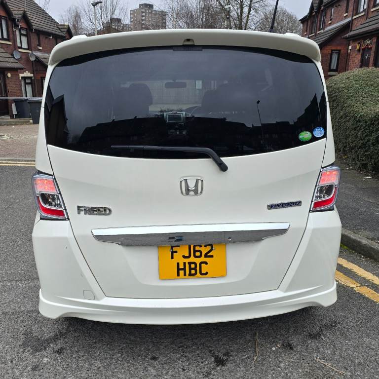 Honda freed 1.5 hybrid SEATER 