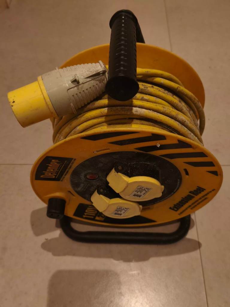 Defender Cable Reel 2.5mm 2-Way 16A 25 m 110V 