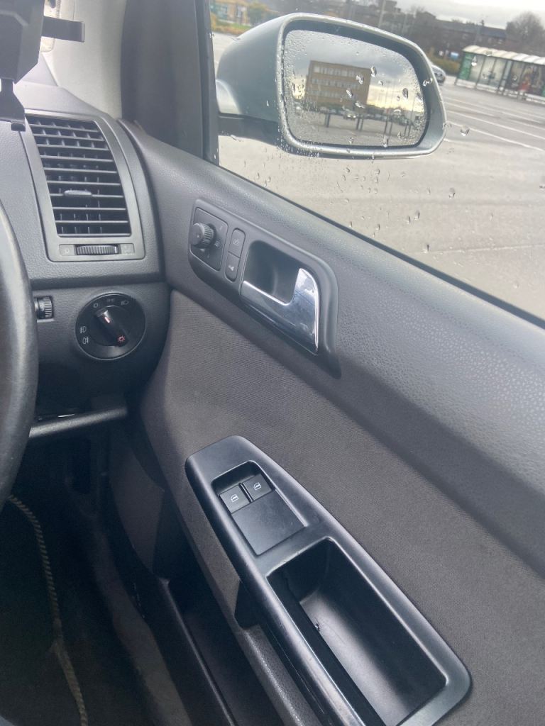 Volkswagen, POLO, Hatchback, 2008, Manual, 1390 (cc), 5 doors