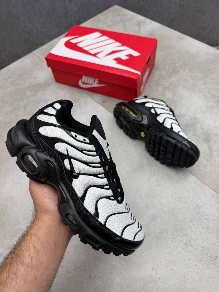 Nike Air Max Trainers Mens pre loved 