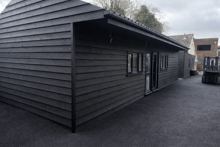 Retail/office space to let 