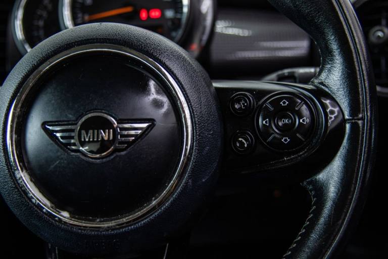 2018 MINI Hatch 1.5 Cooper Hatchback 3dr Petrol Manual Euro 6 (s/s) (136 ps) Hatchback Petrol Manual