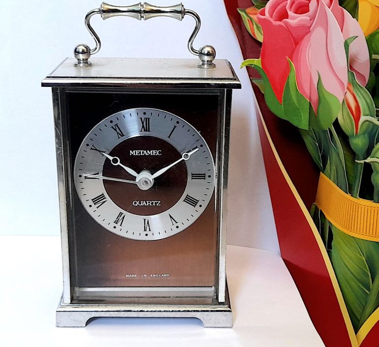 METAMEC QUARTZ HANDLED MANTLE CLOCK - brushed silver / fawn dial - 16 cm WORKING