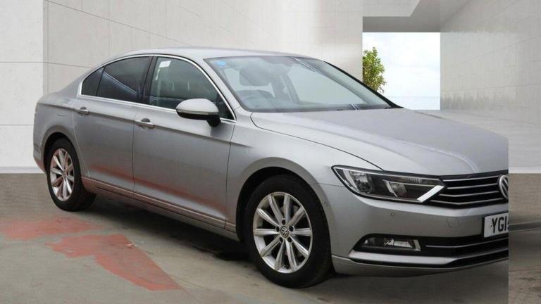 VOLKSWAGEN PASSAT 2.0 TDI BlueMotion Tech SE Business Euro 6 (s/s) 4dr 2015
