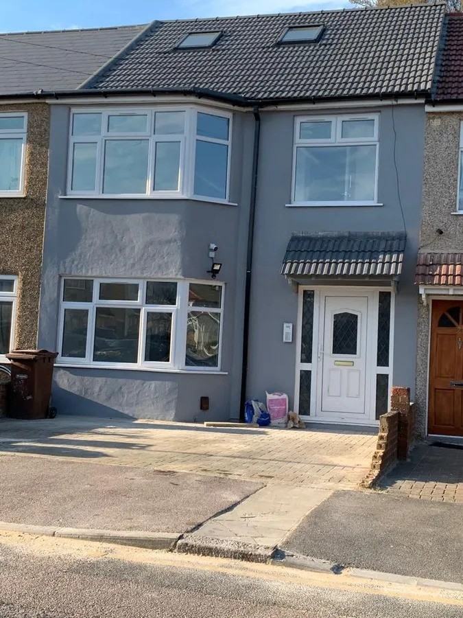 Studio flat in Harrow HA1 2PW