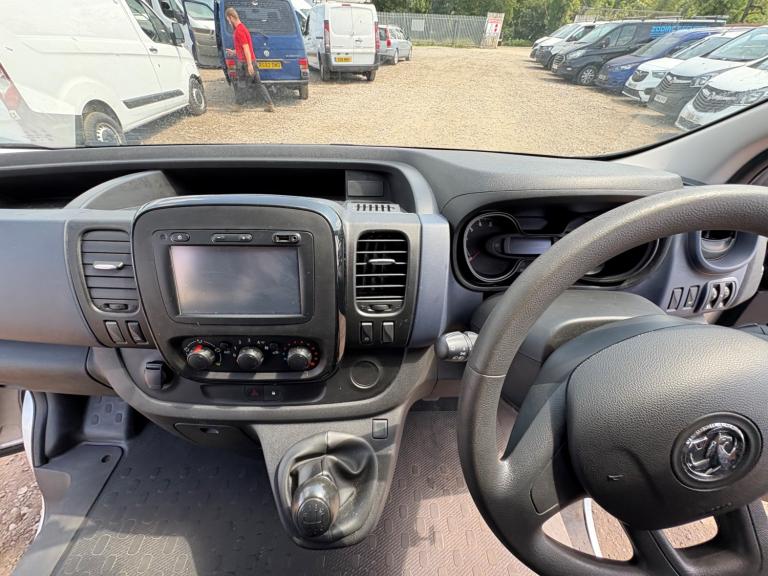 2018 Vauxhall Vivaro Vivaro  Combi CDTi S/S Minibus DIESEL Manual