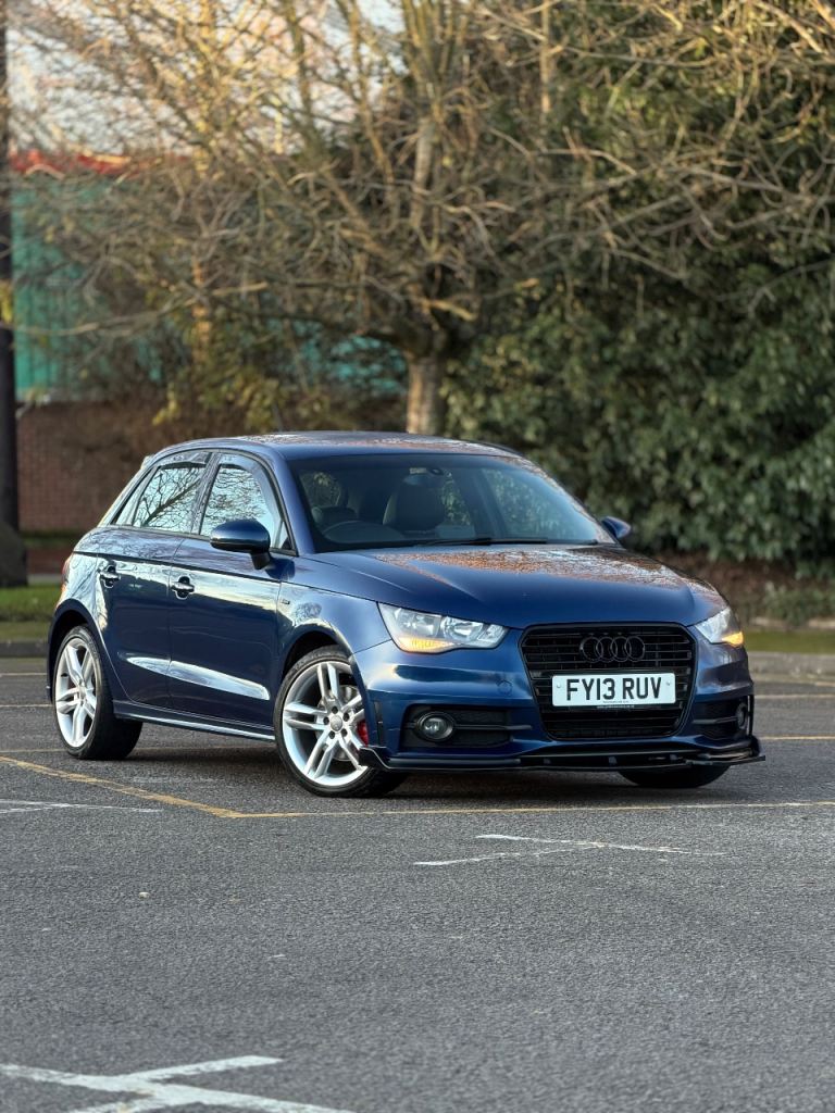 Audi, A1, Hatchback, 2013, Manual, 1598 (cc), 5 doors