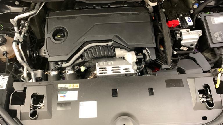 2025 Peugeot 3008 1.2 Hybrid 136 GT 5dr e-DSC6 HATCHBACK PETROL Automatic