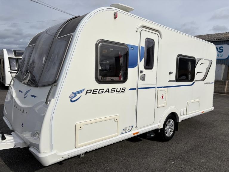 Bailey Pegasus Modena 4 berth 2017 mover ***NICE CONDITION***