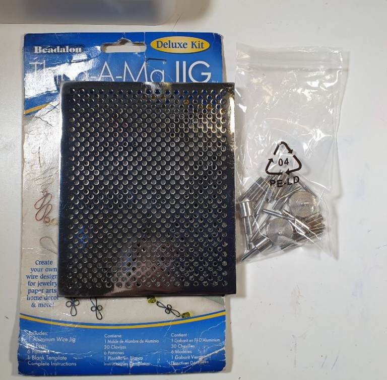 Beadalon Thing-A-Magic  Deluxe Kit - wire wrapping tool