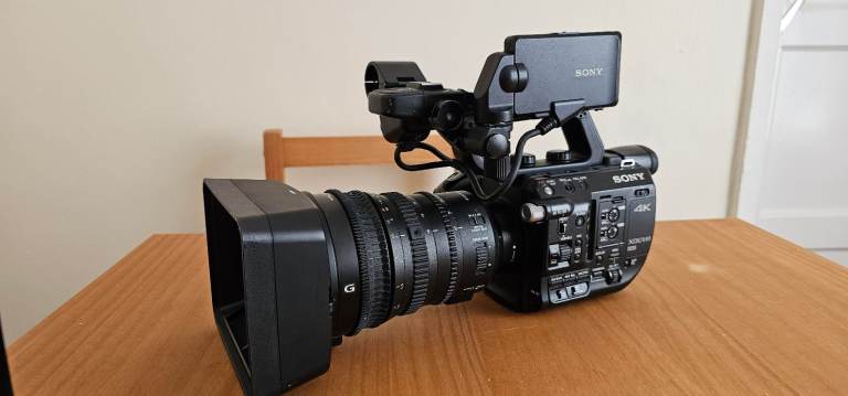 Sony PXW-FS5 video camera - Accepting offers