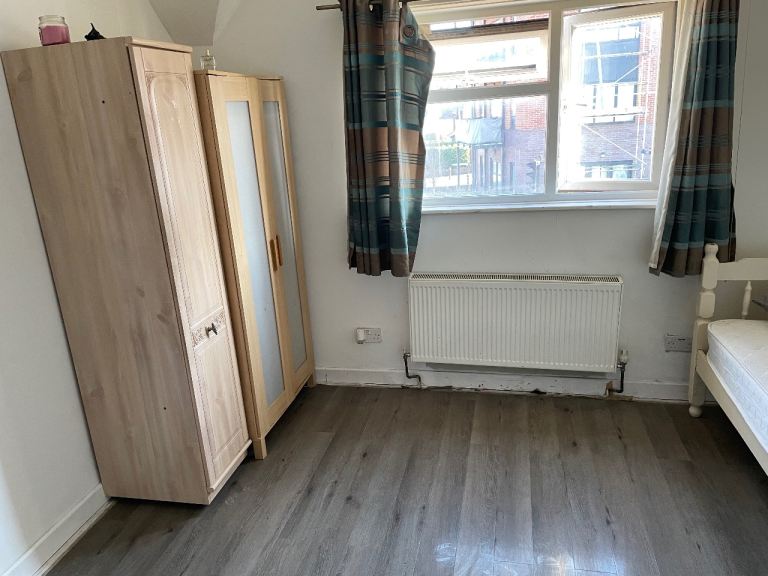 Double room to rent 