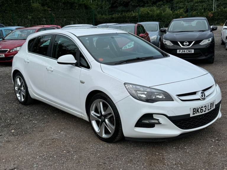 Vauxhall, ASTRA, Estate, 2013, Manual, 1956 (cc), 5 doors