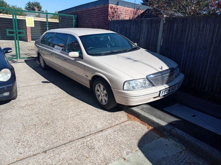 Ford Dorchester limousine