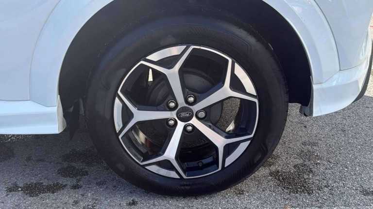 2024 Ford Puma 1.0 EcoBoost Hybrid mHEV ST-Line 5dr Hatchback Petrol Manual