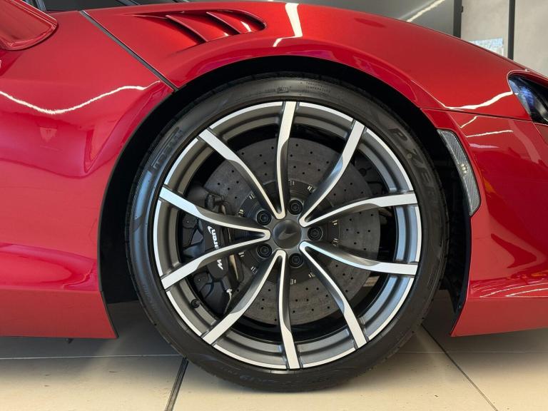  McLaren Artura 3.0T V6 7.4kWh Performance Spider 2dr Petrol Plug-in Hybrid SSG Euro 6 (s/s Petro...