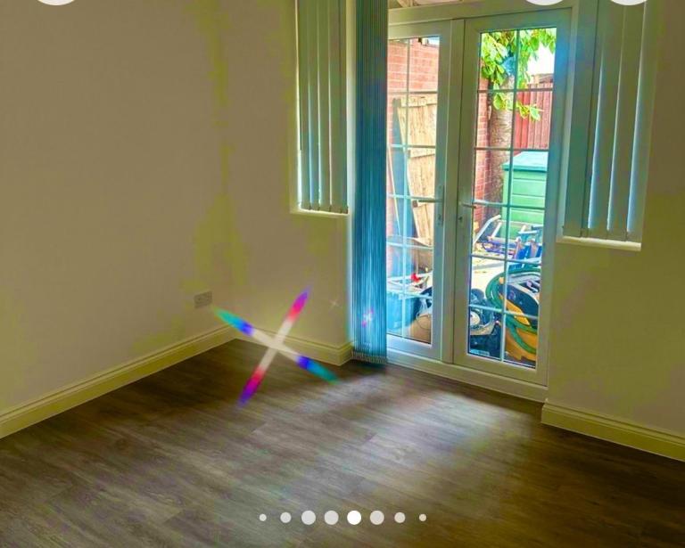 6 Bed Beautiful spacious house with drive 