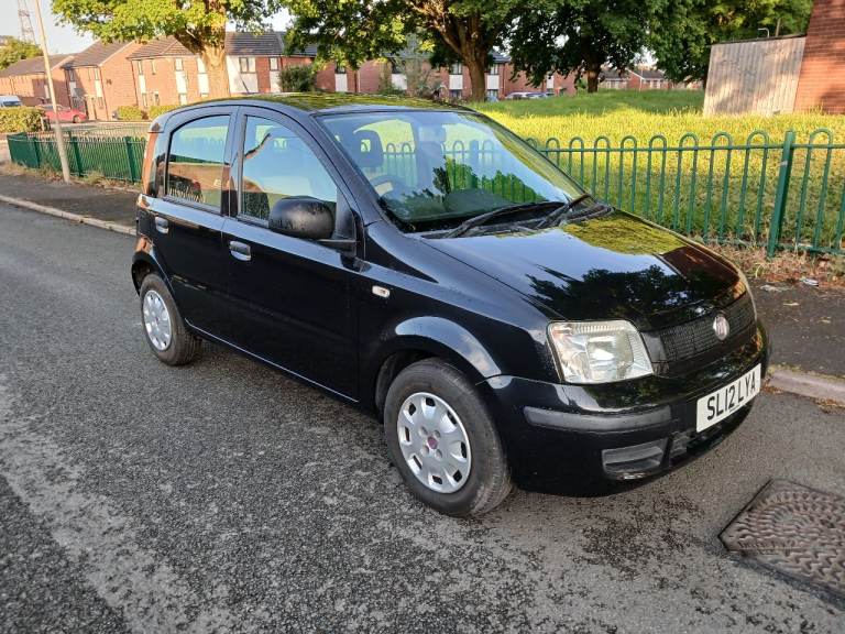 FIAT PANDA ACTIVE, 1.2 PETROL, JUST 27,000 MILES, 2012, 5 DOOR, IN BLACK.