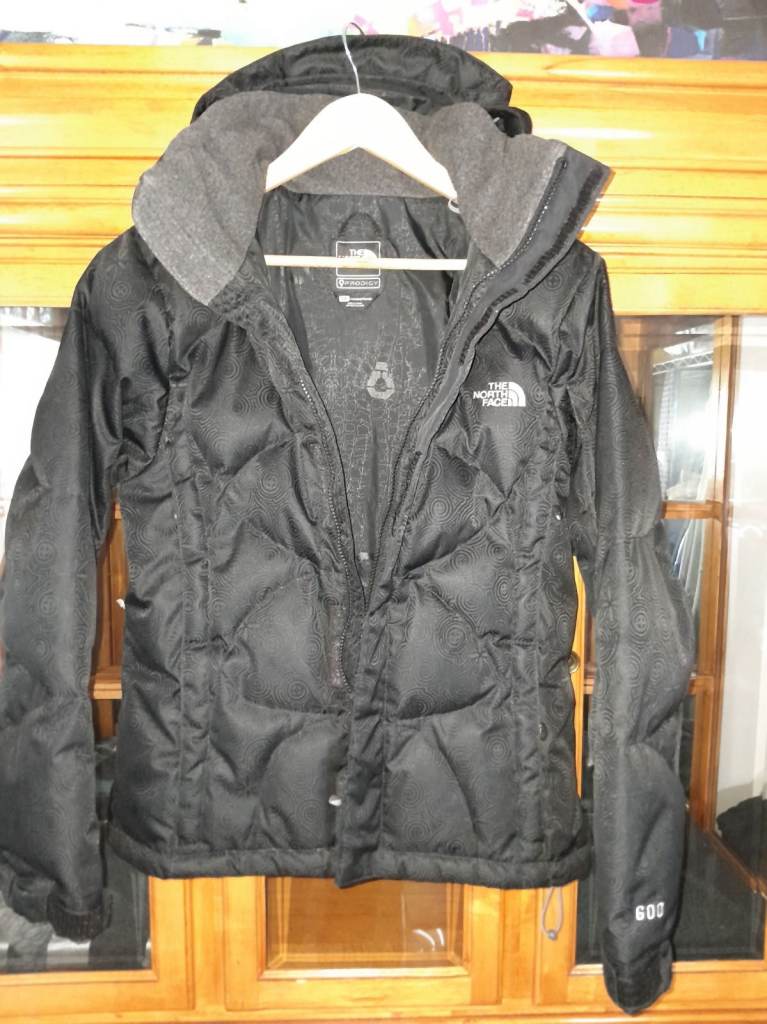 The northface girls/women's insulated jacket 