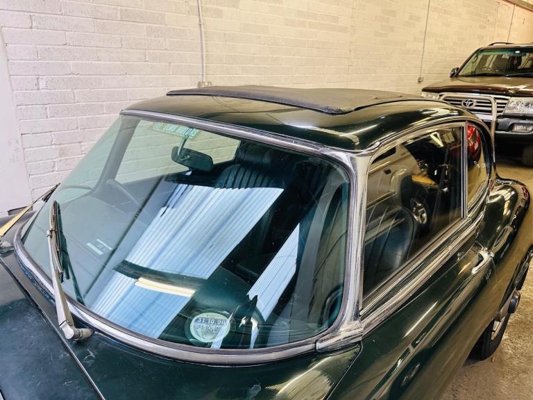  Jaguar E-Type Manual